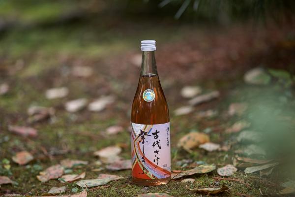 『井坂酒造　日の出鶴　古代米』の画像