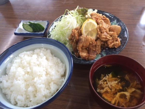 『しいな食堂唐揚げ定食』の画像